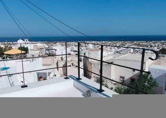 The Commander's House بيت للعطل Emporio (Santorini)